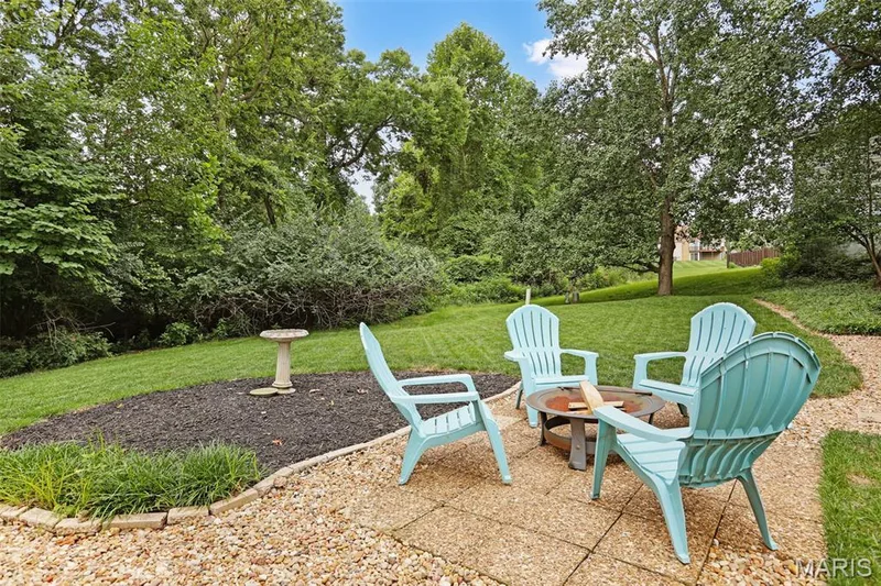 15350 Thistlebriar Court, Chesterfield, MO 63017 — listing photo 34 of 37