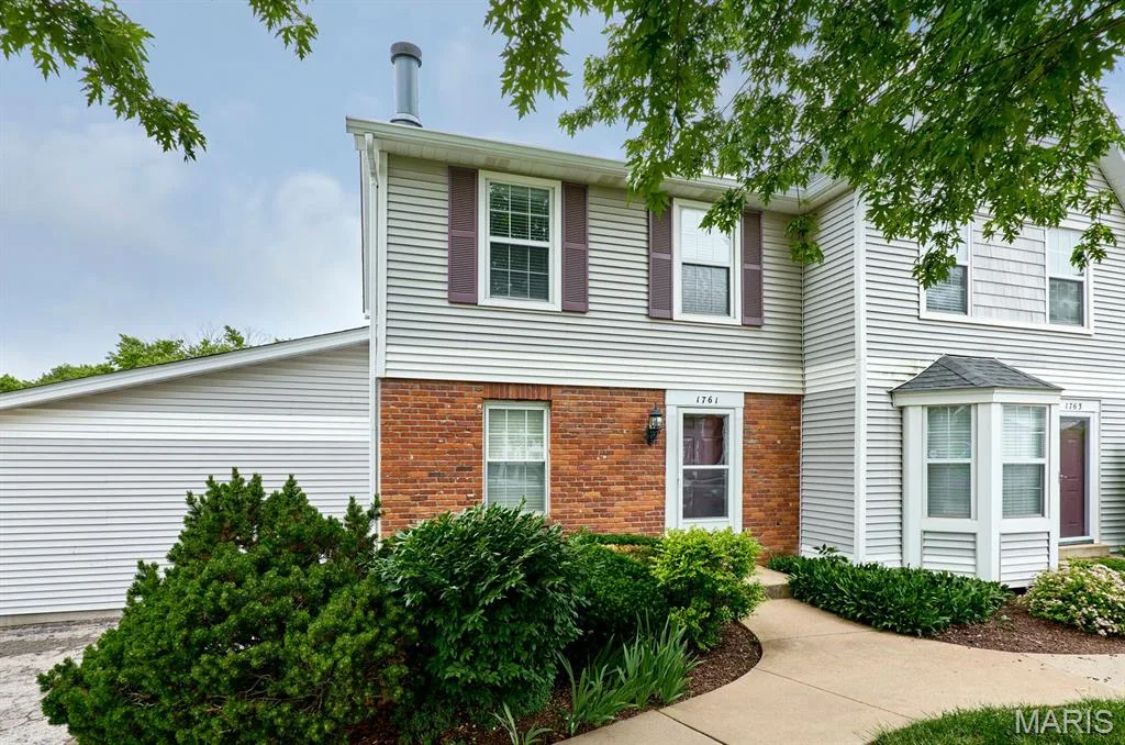 1761 Florine Boulevard #A, St Charles, MO 63303 — listing photo 1 of 28