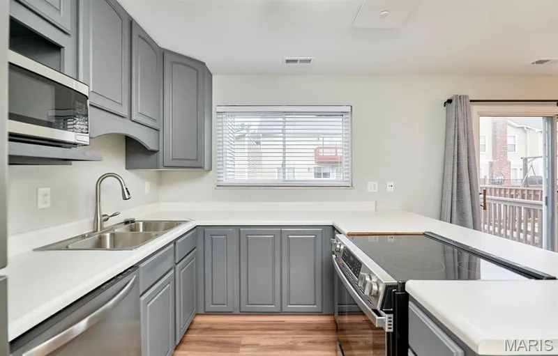 1761 Florine Boulevard #A, St Charles, MO 63303 — listing photo 11 of 28
