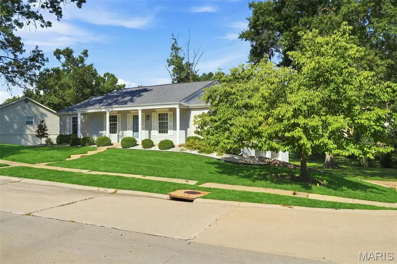 front of house — 15645 Dresden Lake Court, Chesterfield, MO 63017