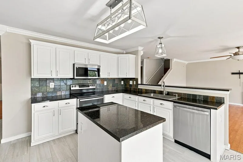 302 America Street, Wentzville, MO 63385 — listing photo 18 of 46