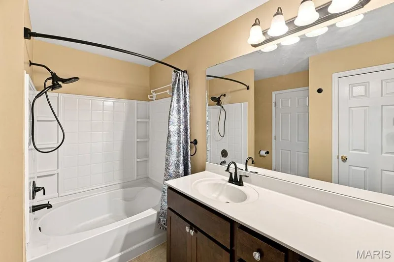 Master Bathroom — 302 America Street, Wentzville, MO 63385