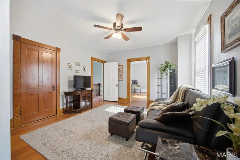 717 Clark Street, St Charles, MO 63301 — listing photo 16 of 38