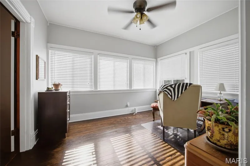 717 Clark Street, St Charles, MO 63301 — listing photo 20 of 38