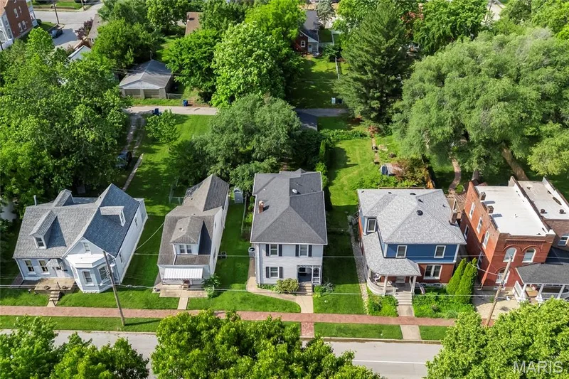 717 Clark Street, St Charles, MO 63301 — listing photo 33 of 38