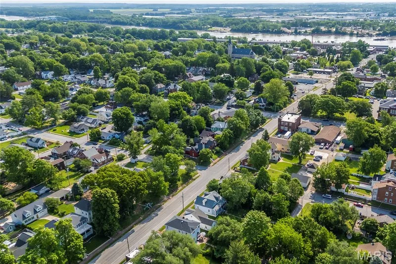 717 Clark Street, St Charles, MO 63301 — listing photo 34 of 38