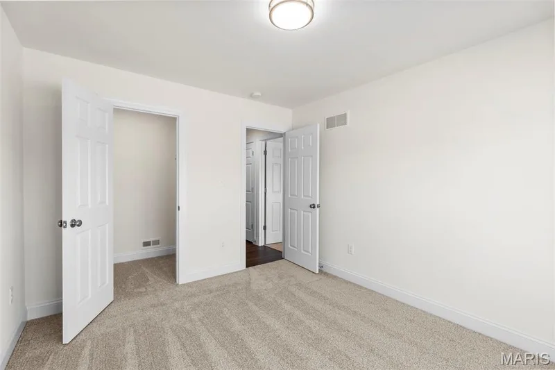 487 Spirit Drive, O'Fallon, MO 63385 — listing photo 6 of 25