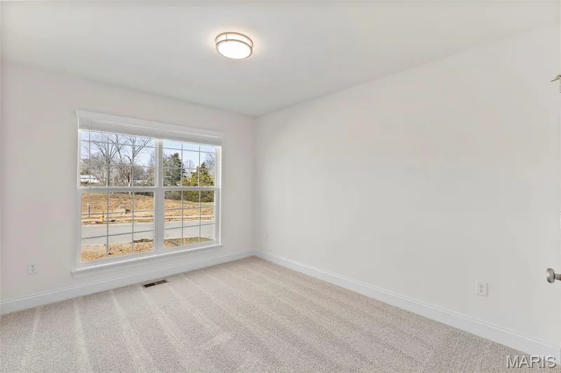 487 Spirit Drive, O'Fallon, MO 63385 — listing photo 7 of 25