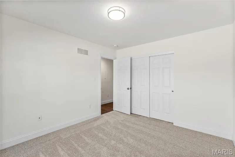 487 Spirit Drive, O'Fallon, MO 63385 — listing photo 8 of 25
