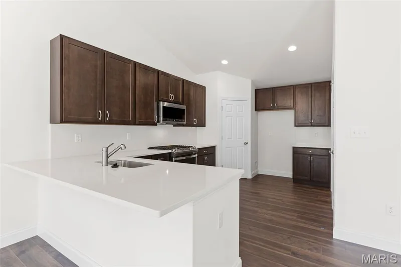 487 Spirit Drive, O'Fallon, MO 63385 — listing photo 17 of 25