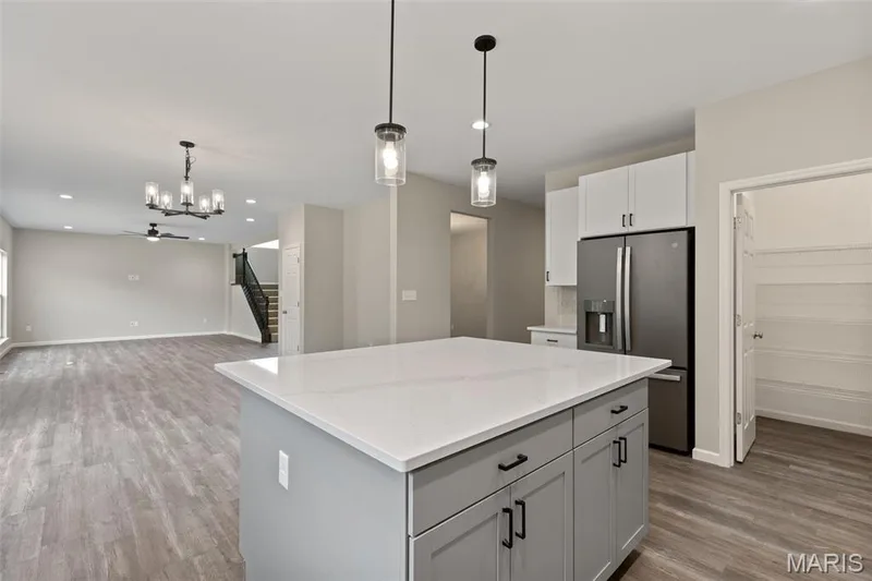 489 Spirit Drive, O'Fallon, MO 63385 — listing photo 7 of 30