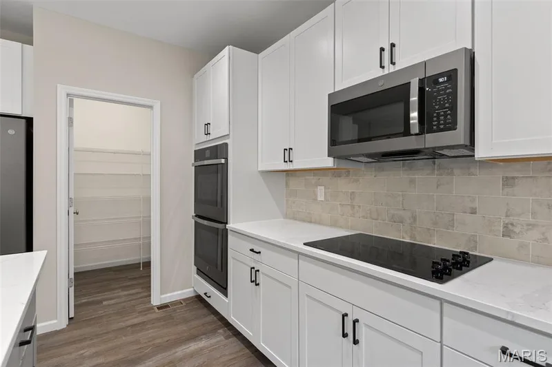 489 Spirit Drive, O'Fallon, MO 63385 — listing photo 12 of 30