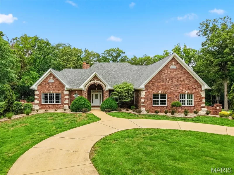 4325 Hueffmeier Road, Defiance, MO 63341 — listing photo 2 of 99