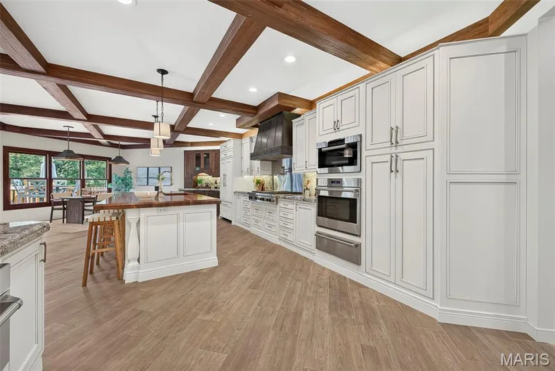 4325 Hueffmeier Road, Defiance, MO 63341 — listing photo 13 of 99