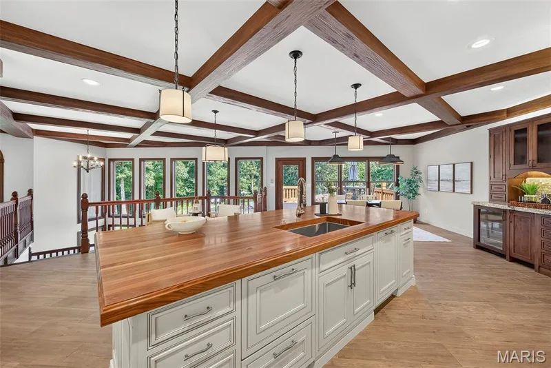 4325 Hueffmeier Road, Defiance, MO 63341 — listing photo 15 of 99