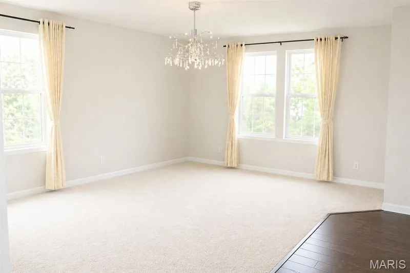 3336 Grace Hill Drive, Lake St. Louis, MO 63367 — listing photo 4 of 35