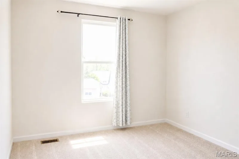 3336 Grace Hill Drive, Lake St. Louis, MO 63367 — listing photo 25 of 35