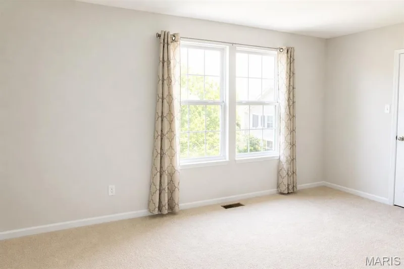 3336 Grace Hill Drive, Lake St. Louis, MO 63367 — listing photo 27 of 35