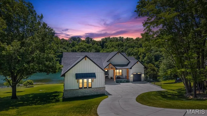 4444 Augusta Shores Drive, Augusta, MO 63332 — listing photo 2 of 74