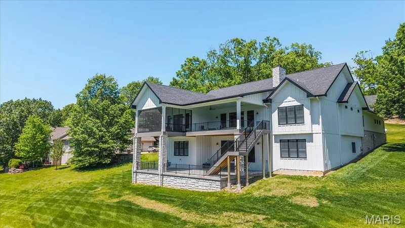 Tons of outdoor living space! — 4444 Augusta Shores Drive, Augusta, MO 63332