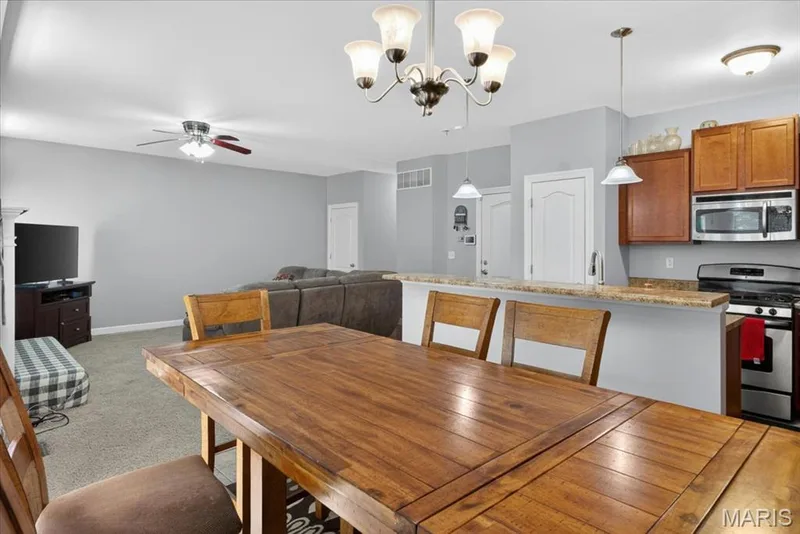 14 Loris Lane, St Charles, MO 63303 — listing photo 14 of 35