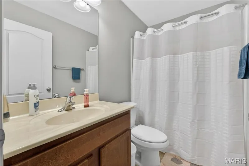14 Loris Lane, St Charles, MO 63303 — listing photo 25 of 35