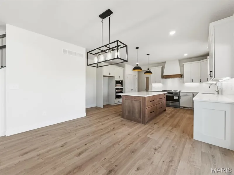 133 Stone Canyon Boulevard, Foristell, MO 63348 — listing photo 11 of 42