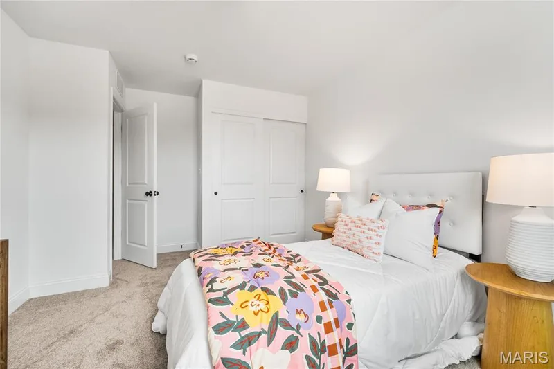 Example photos. Some features shown are optional upgrades. See onsite sales manager for more details. — 175 Sesame Loop, St Peters, MO 63303
