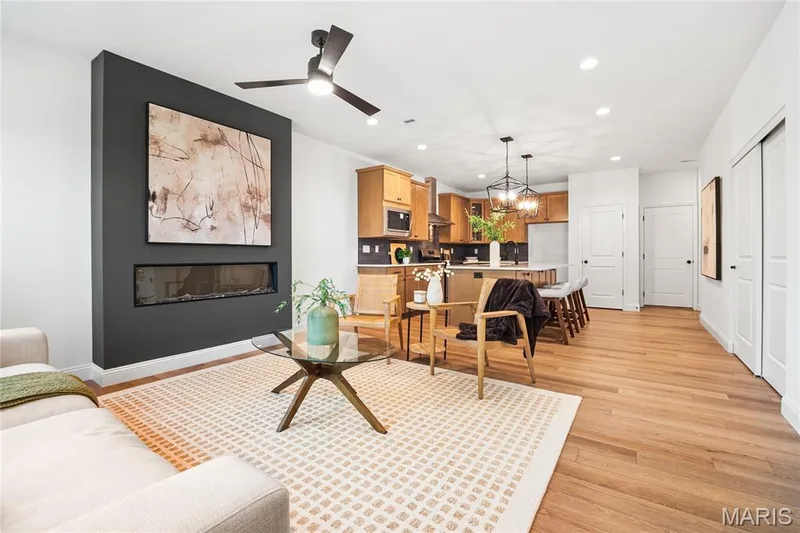 Example photos. Some features shown are optional upgrades. See onsite sales manager for more details. — 1 TBB@Georgetown at Lienemann, St Peters, MO 63303