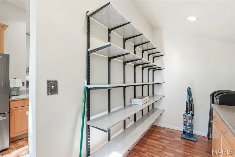 522 S 2nd Street, St Charles, MO 63301 — listing photo 16 of 81