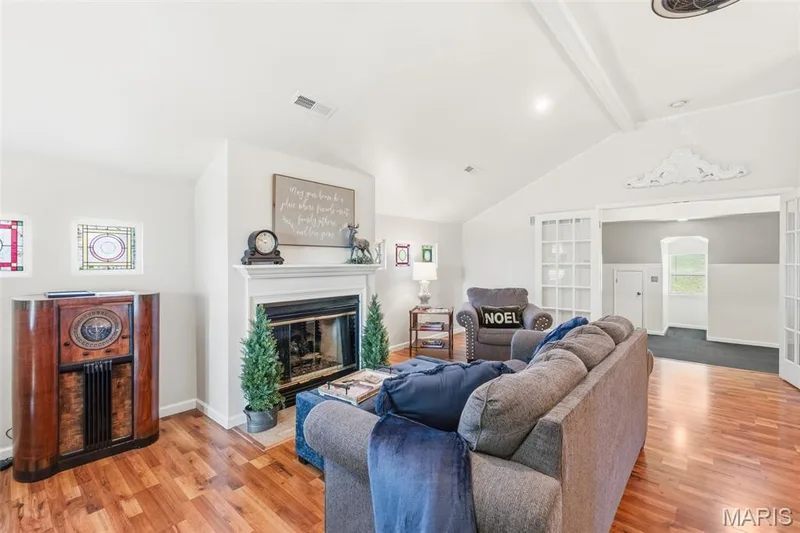 522 S 2nd Street, St Charles, MO 63301 — listing photo 17 of 81