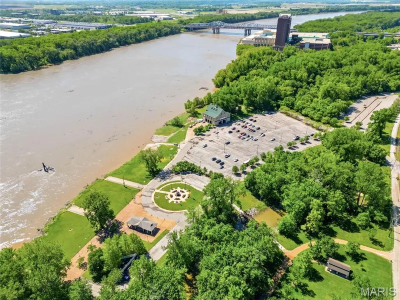 522 S 2nd Street, St Charles, MO 63301 — listing photo 77 of 81