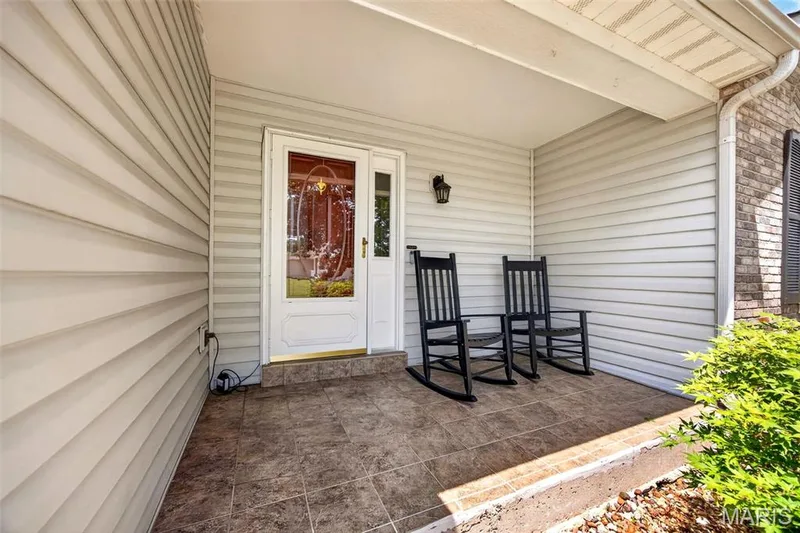 1465 Washingtons Crossing Drive, O'Fallon, MO 63366 — listing photo 3 of 42