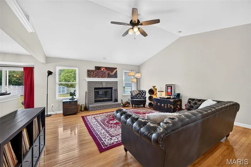 1465 Washingtons Crossing Drive, O'Fallon, MO 63366 — listing photo 6 of 42