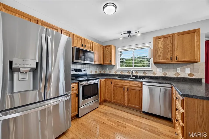 1465 Washingtons Crossing Drive, O'Fallon, MO 63366 — listing photo 10 of 42
