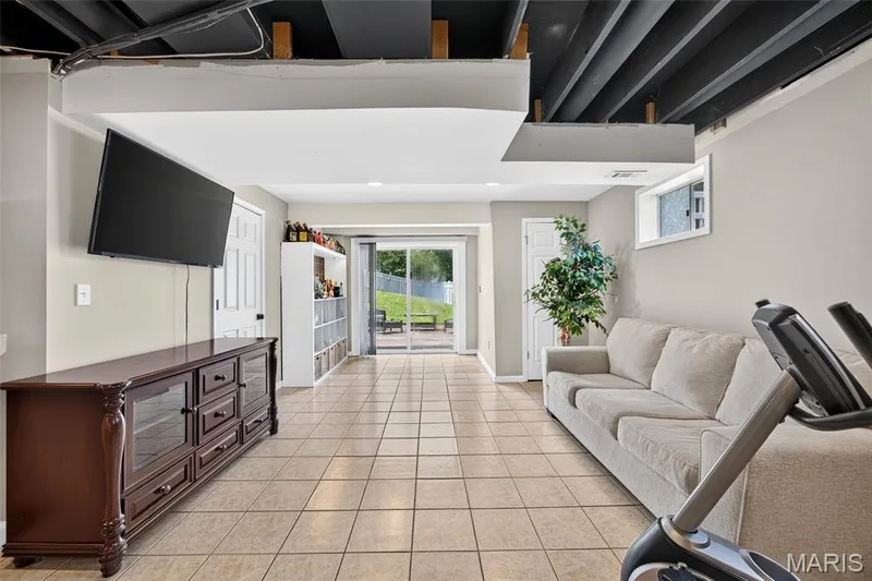 1465 Washingtons Crossing Drive, O'Fallon, MO 63366 — listing photo 33 of 42