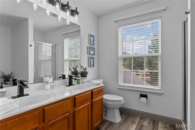 526 Springhurst Parkway, O'Fallon, MO 63368 — listing photo 16 of 30