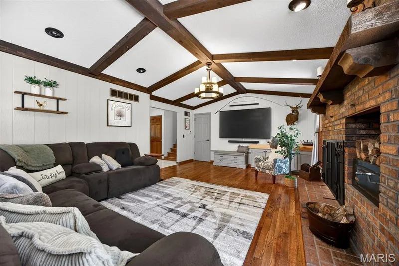 800 Matson Hill Road, Defiance, MO 63341 — listing photo 10 of 53