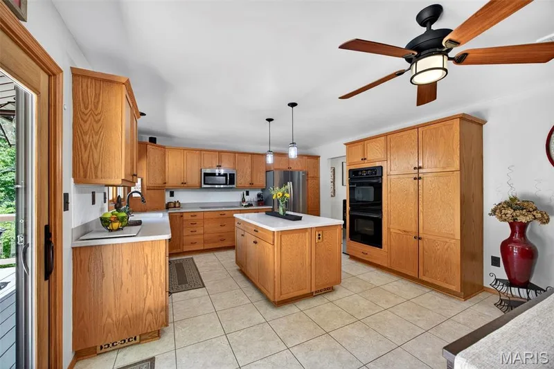 800 Matson Hill Road, Defiance, MO 63341 — listing photo 14 of 53