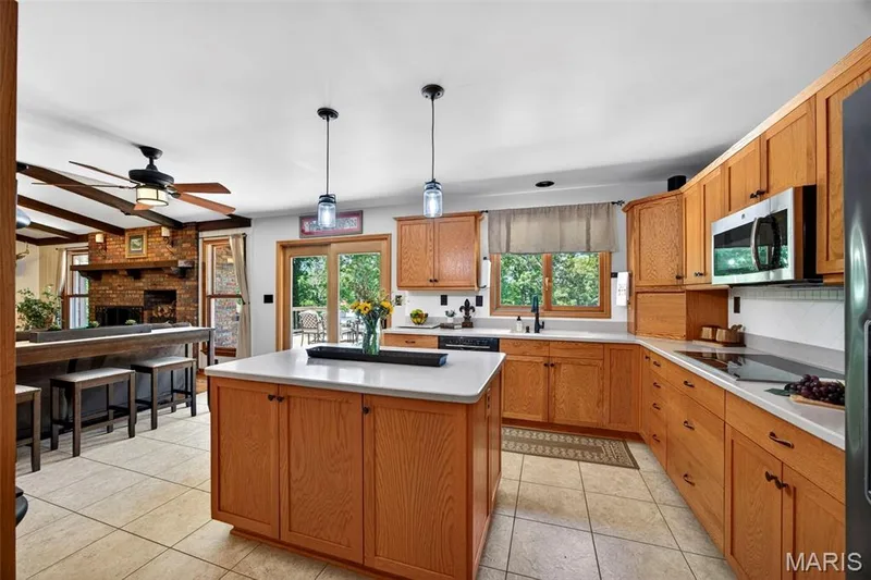 800 Matson Hill Road, Defiance, MO 63341 — listing photo 16 of 53