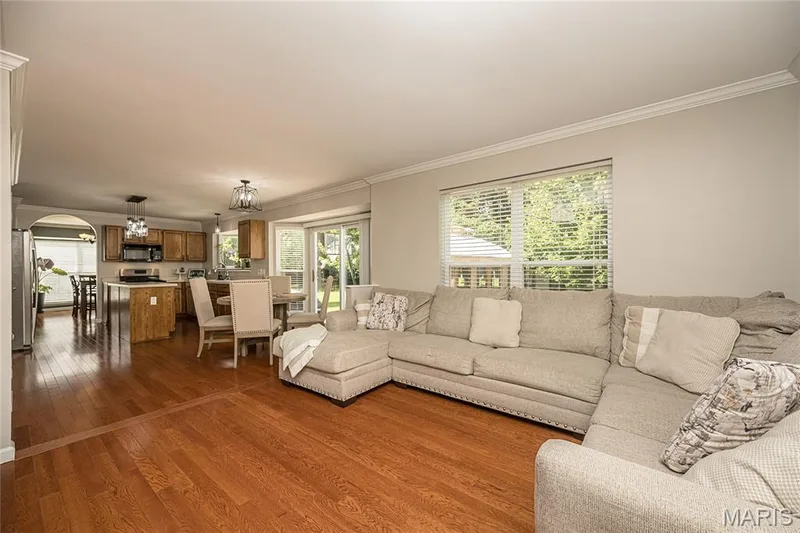 7313 Cinnamon Teal Drive, O'Fallon, MO 63368 — listing photo 10 of 55