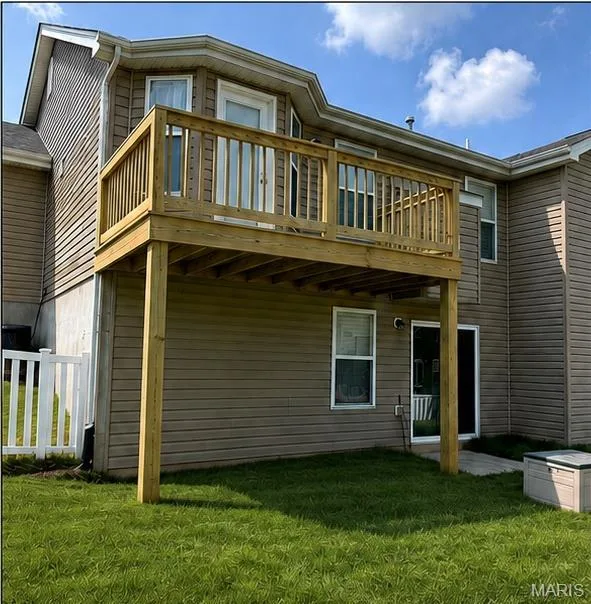 Virtual image of the walk-out rear facade featuring a potential 12' x 12' deck — 18 Sonnet Way Court, Wentzville, MO 63385