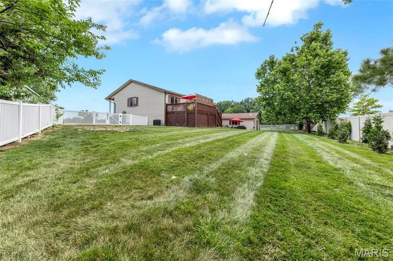 Plenty of room to play and relax in this over 1/3 acre yard back yard! — 16 La Rochelle Court, Lake St. Louis, MO 63367