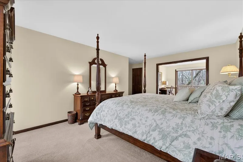 18024 Cider Mill Drive, Wildwood, MO 63038 — listing photo 16 of 44