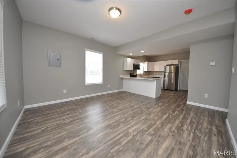 502 S Linn Avenue, Wentzville, MO 63385 — listing photo 4 of 50