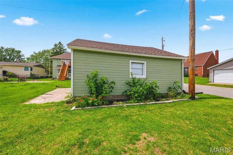 502 S Linn Avenue, Wentzville, MO 63385 — listing photo 46 of 50