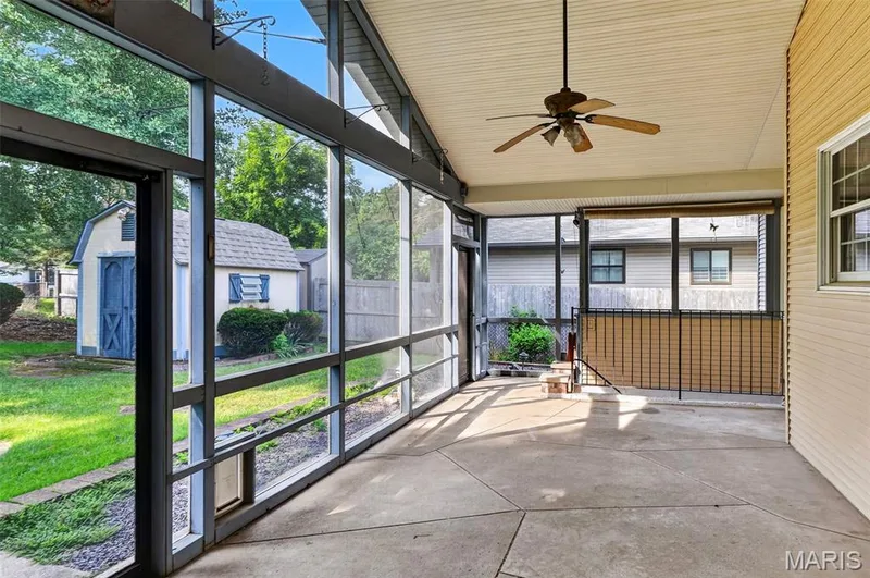 908 Devonshire Lane, St Charles, MO 63301 — listing photo 4 of 46
