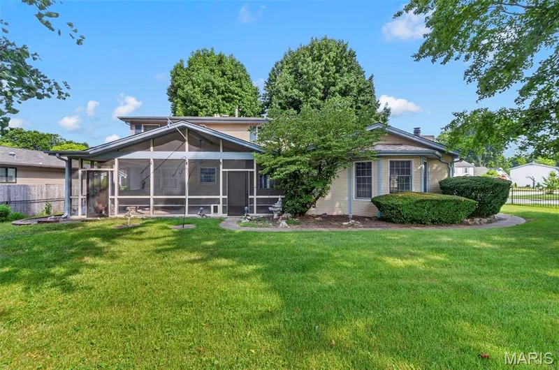 908 Devonshire Lane, St Charles, MO 63301 — listing photo 42 of 46