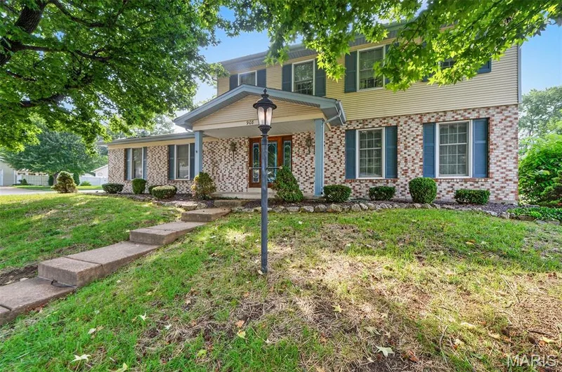 908 Devonshire Lane, St Charles, MO 63301 — listing photo 45 of 46