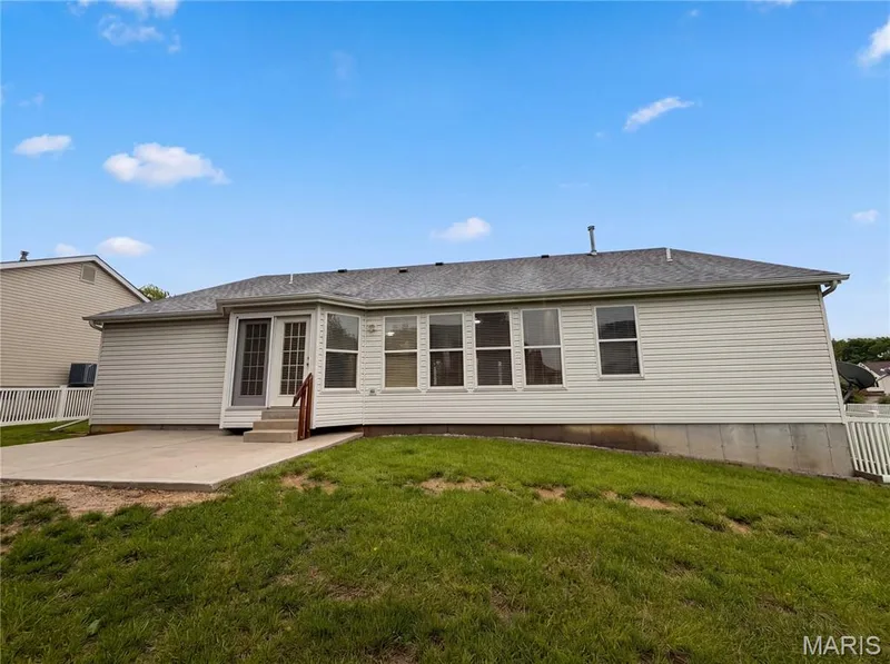 2212 Harborside Drive, Dardenne Prairie, MO 63368 — listing photo 5 of 25